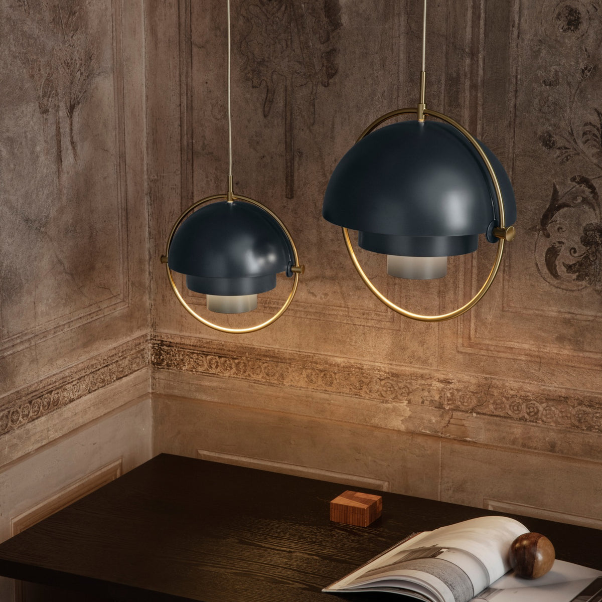 Gubi Multi-Light Pendant – 1970s Pendant in Midnight Blue and Brass