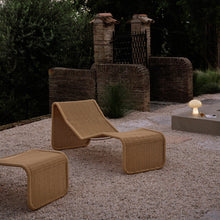 Minimalist Outdoor Chaise Lounges - DSHOP