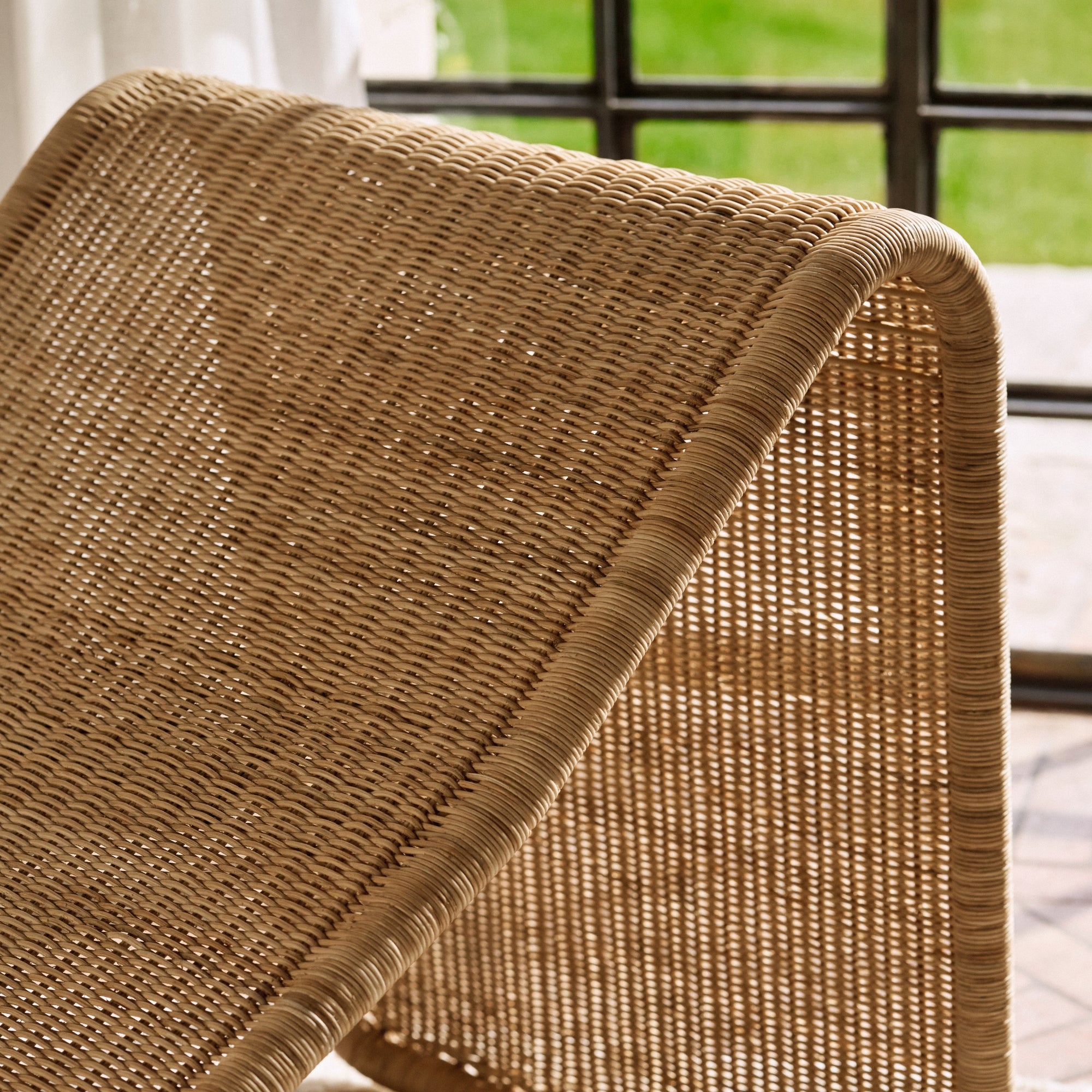 Gubi Rattan Chaise - DSHOP