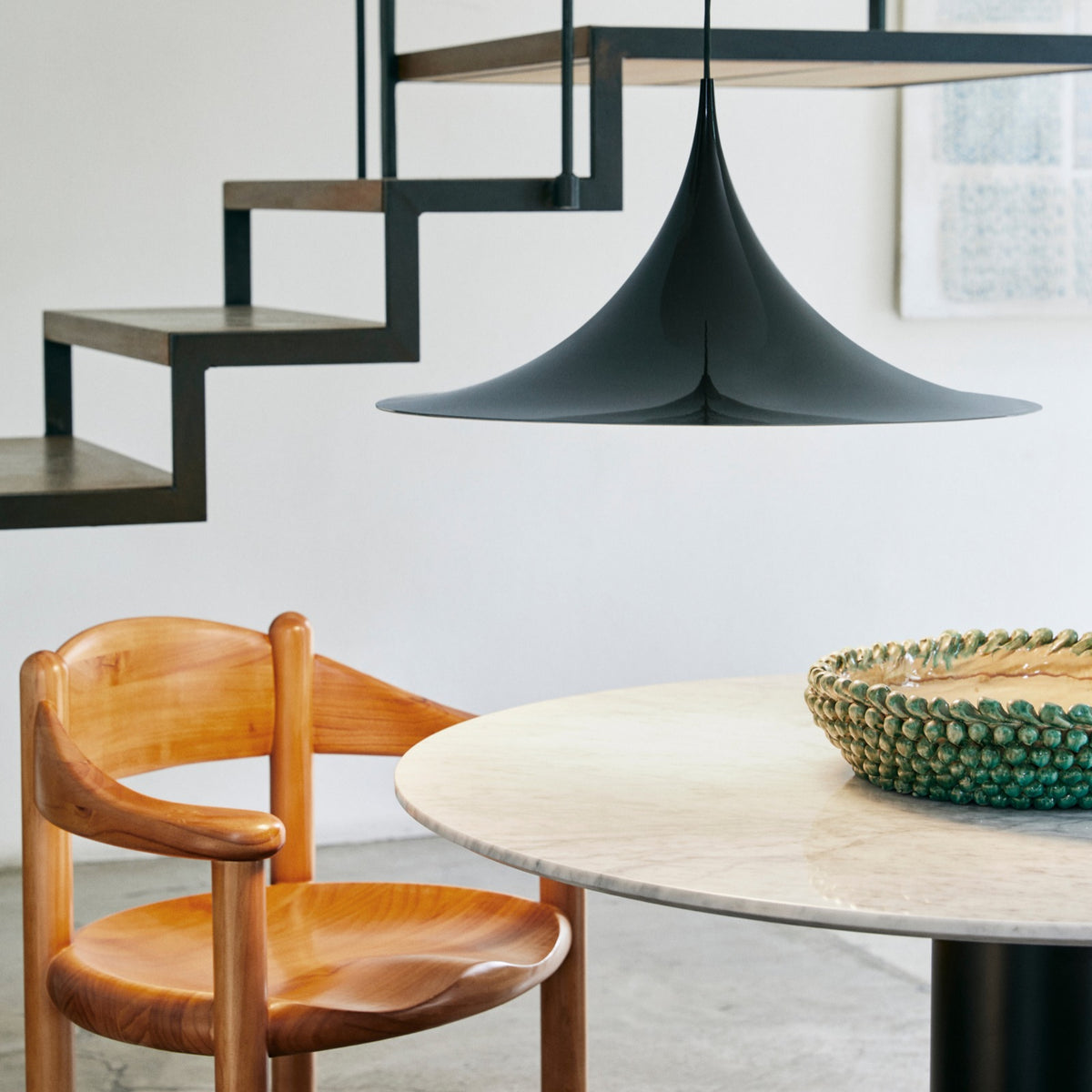 Gubi Semi Pendant – Modern Light in Black
