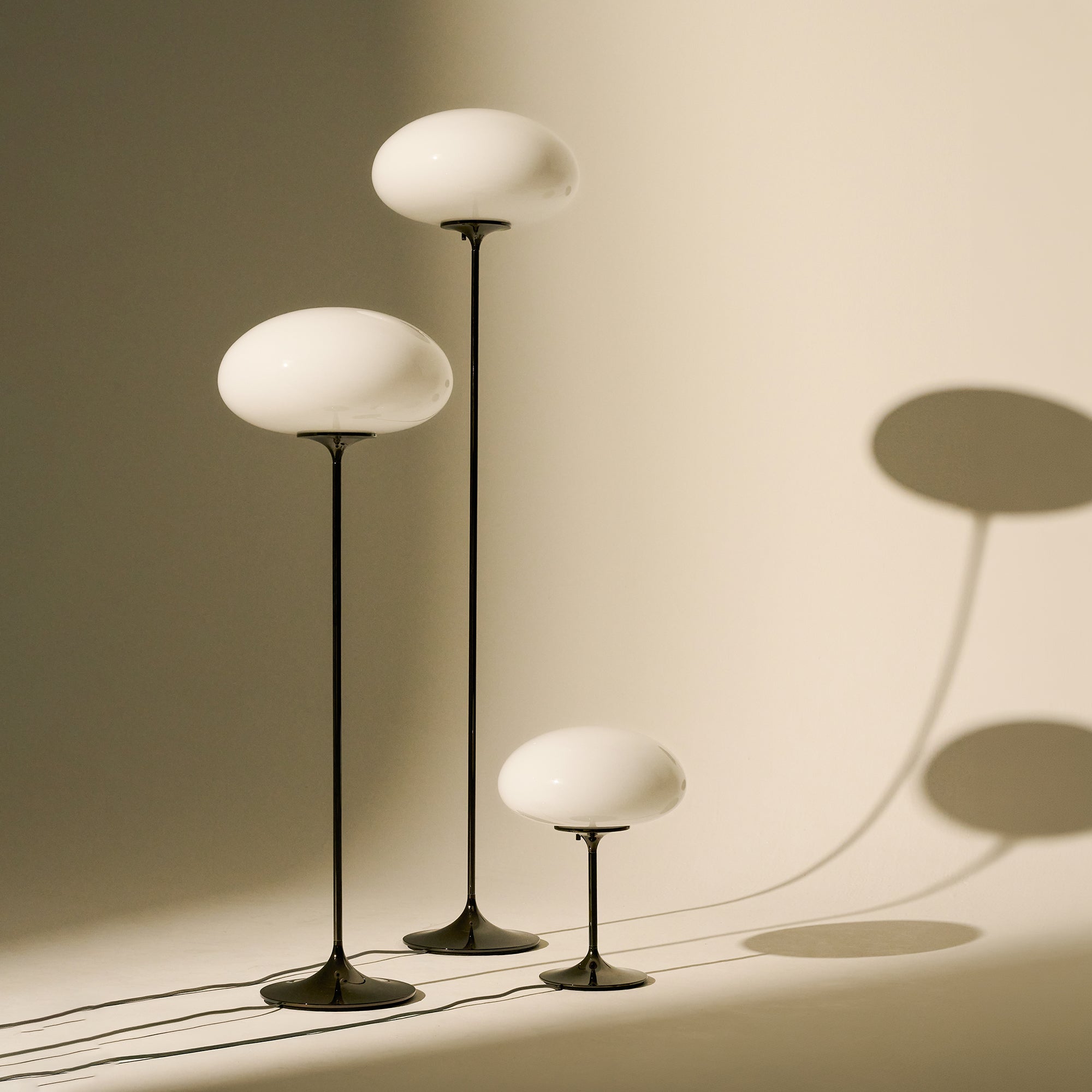 Gubi Stemlite Table Lamp by Bill Curry | DSHOP