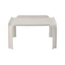 Gubi T877 Side Table – Modern Side Table in Alabaster White