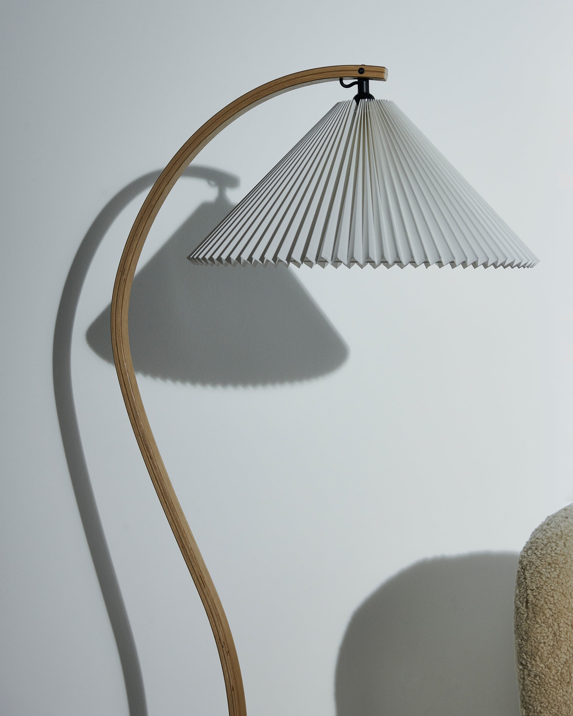 9602 Floor Lamp, Bamboo by Paavo Tynell | Gubi at DSHOP