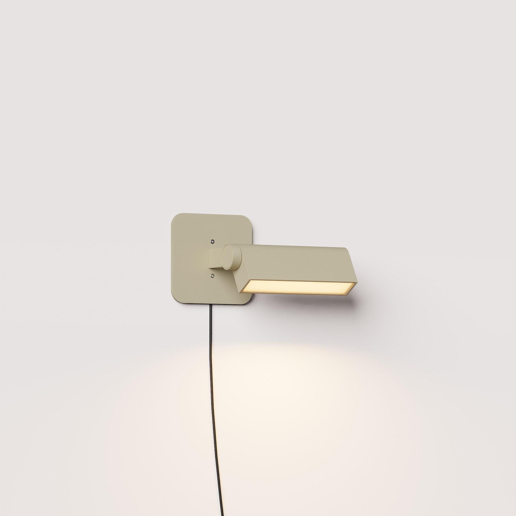 Modern Plug-In Wall Lamp | DSHOP