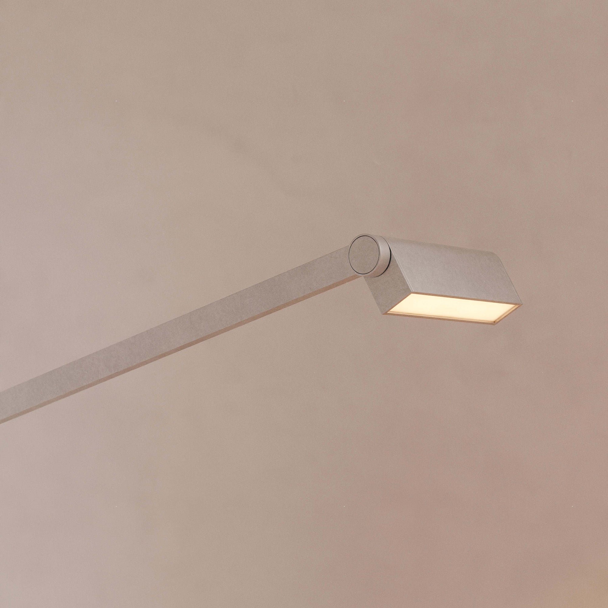 Modern wall-mounted lighting | DSHOP
