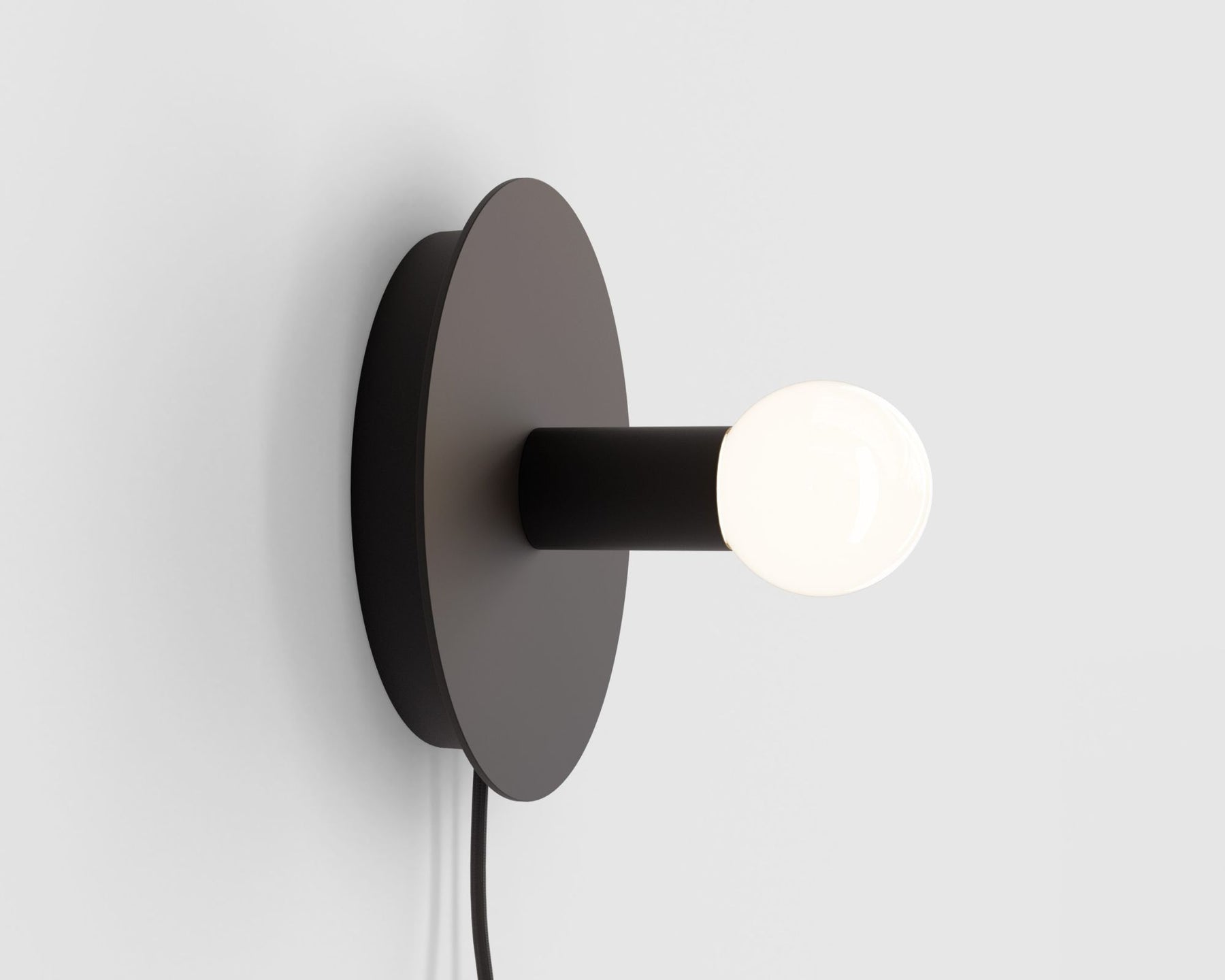 Raw Bulb Plug-In Sconce | DSHOP