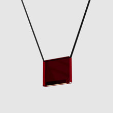 Sainte 32 Light - Vivid Ruby | DSHOP