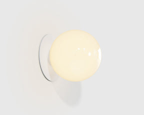 Minimalist White Globe Sconce | DSHOP