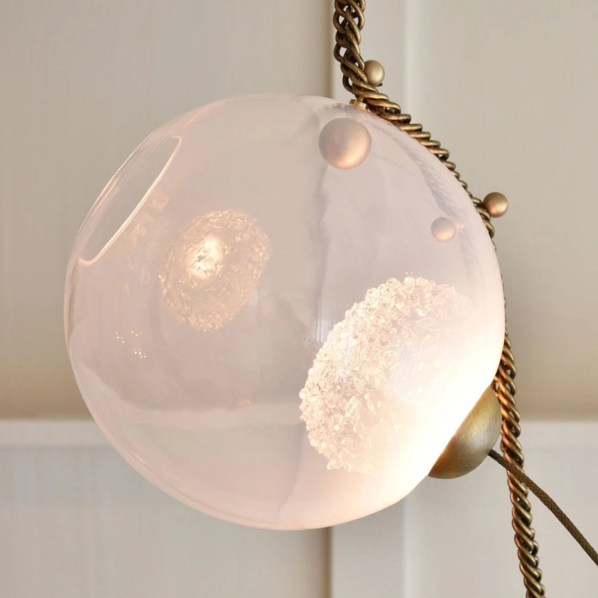 Larose Guyon Abysse 01 – Versatile Pendant Light