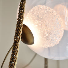 Larose Guyon Abysse 10 – Glass Globes Details