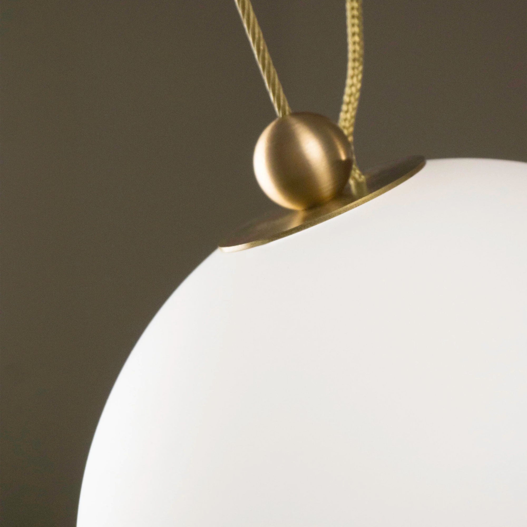 Larose Coco 03 Chandelier – Brass Details