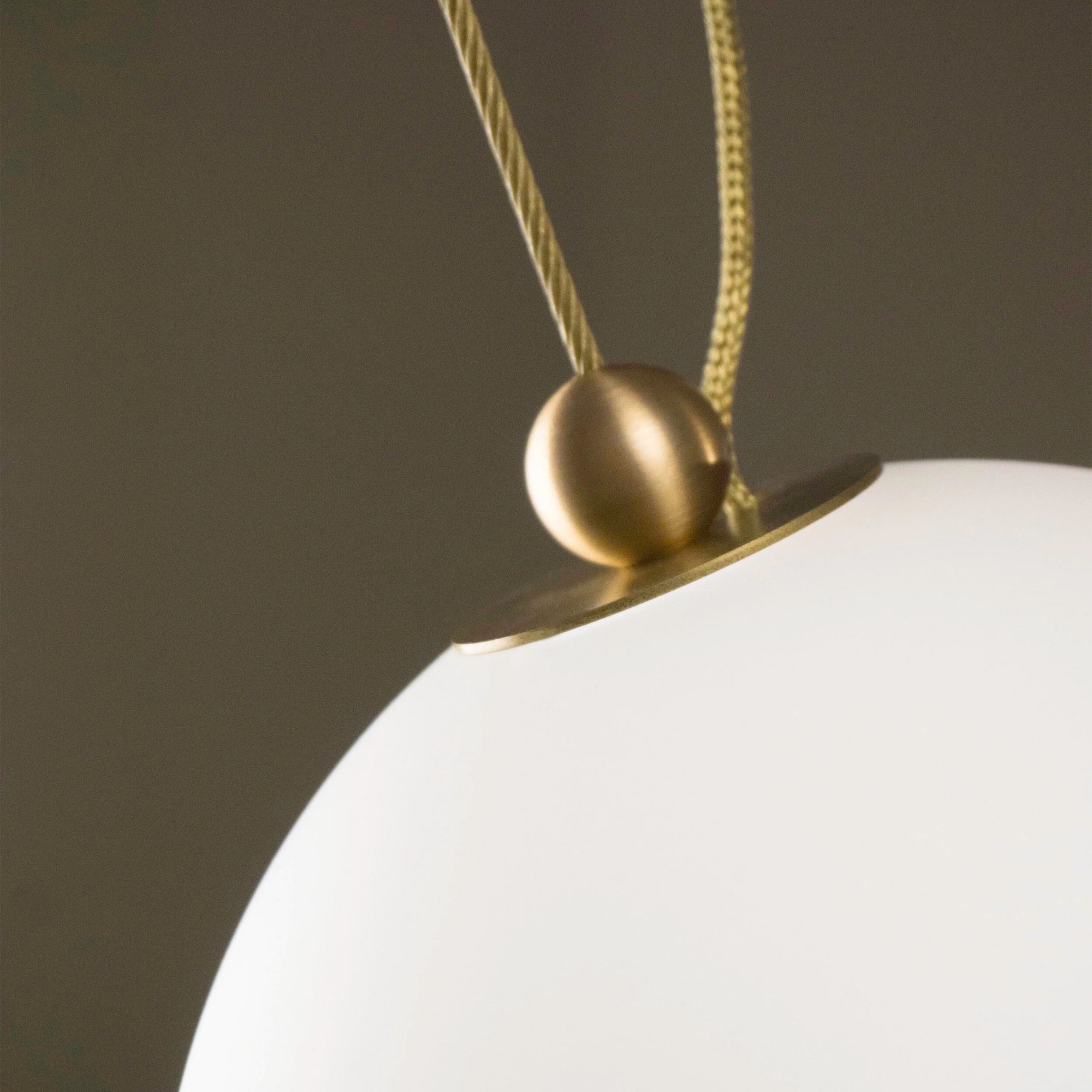 Larose Coco 04 Chandelier – Brass Details