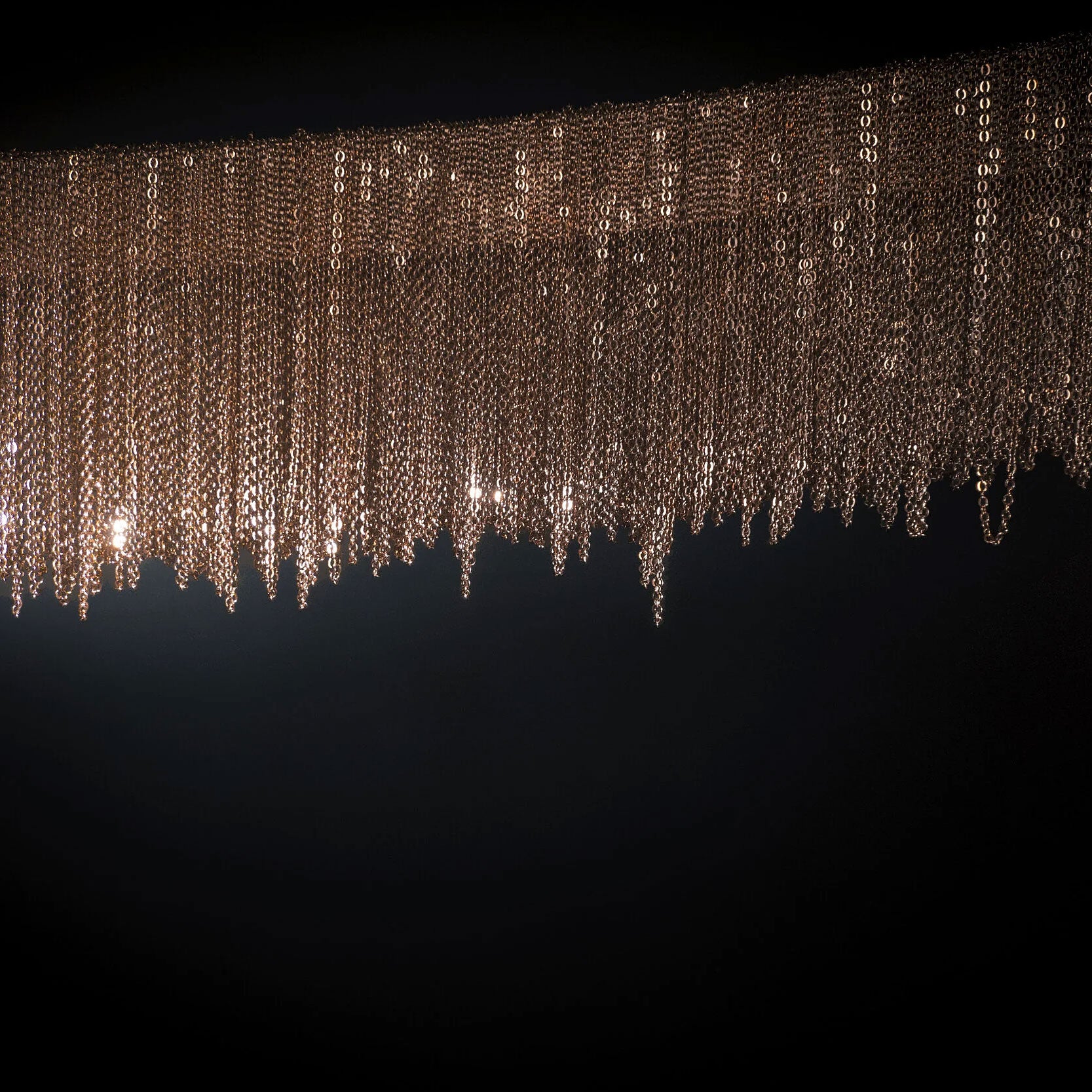 Larose Guyon Chain Pendant Light 