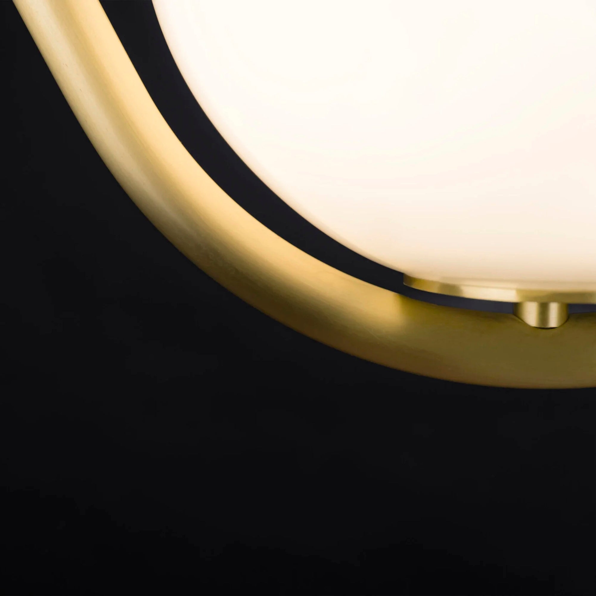 Larose Guyon Perle 1 Trio Pendant Light – Brass Pendant Light