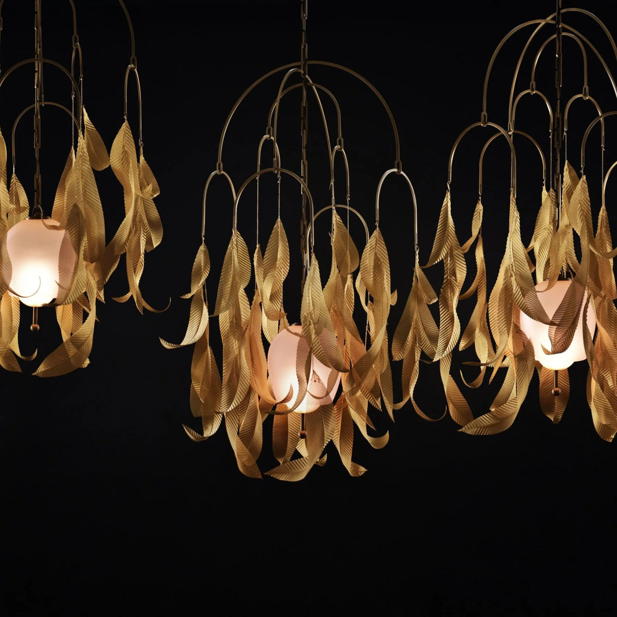 Larose Guyon Saule S 03 – Brass Chandelier
