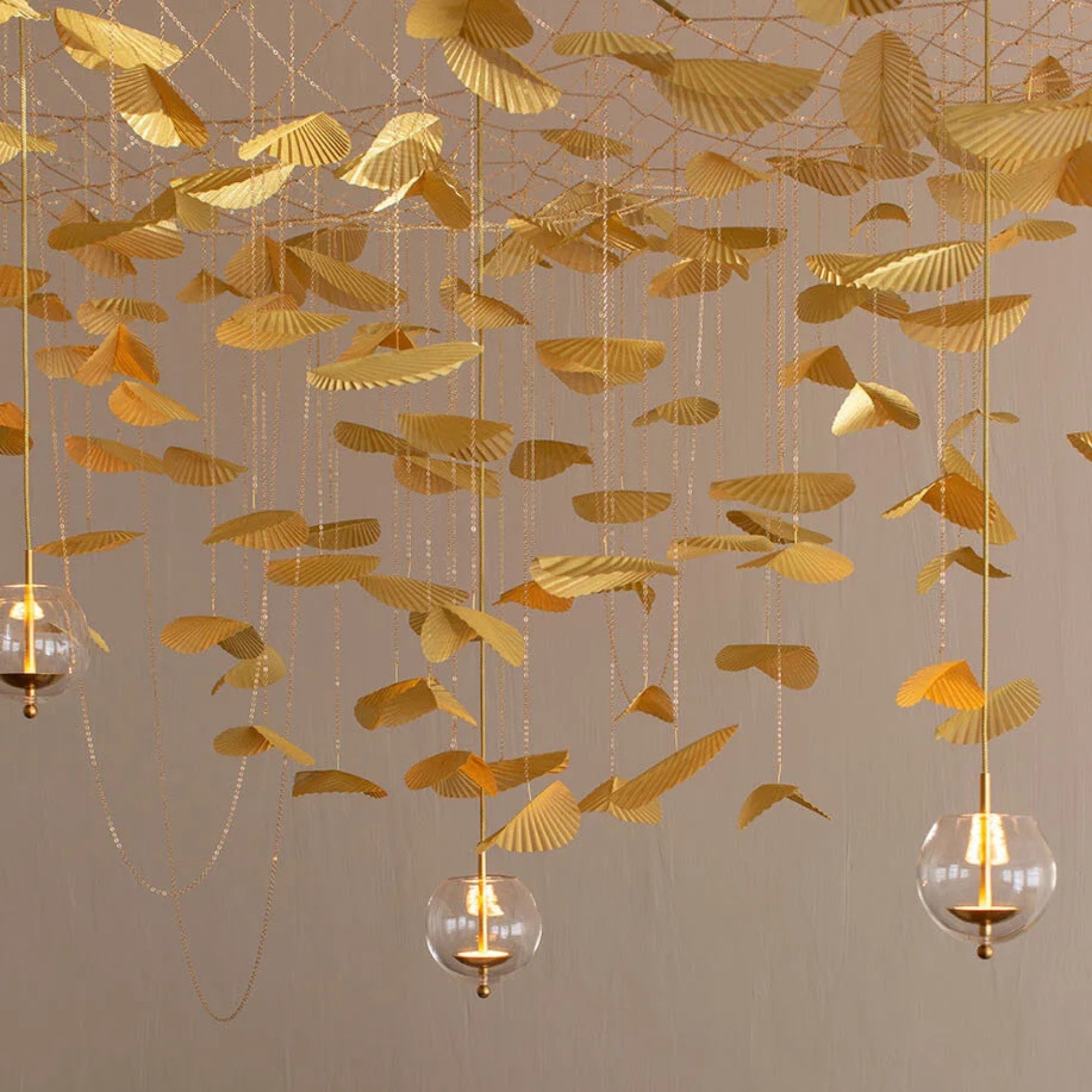 Sculptural Chandelier | DSHOP