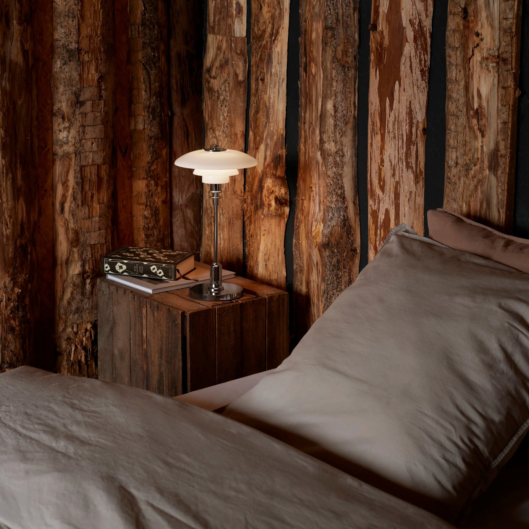 Louis Poulsen PH 2/1 Portable Table Lamp – Minimalist Table Lamp