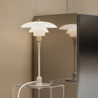 Louis Poulsen PH 2/1 Glass Table Lamp – Metal Table Lamp in Glossy Beige