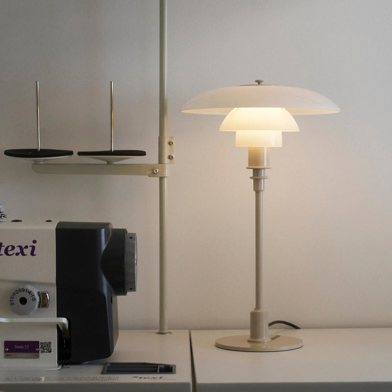 Louis Poulsen PH 3/2 Glass Table Lamp – Elegant Table Lamp in Beige