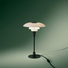 Louis Poulsen PH 3/2 Glass Table Lamp – Elegant Table Lamp in Green