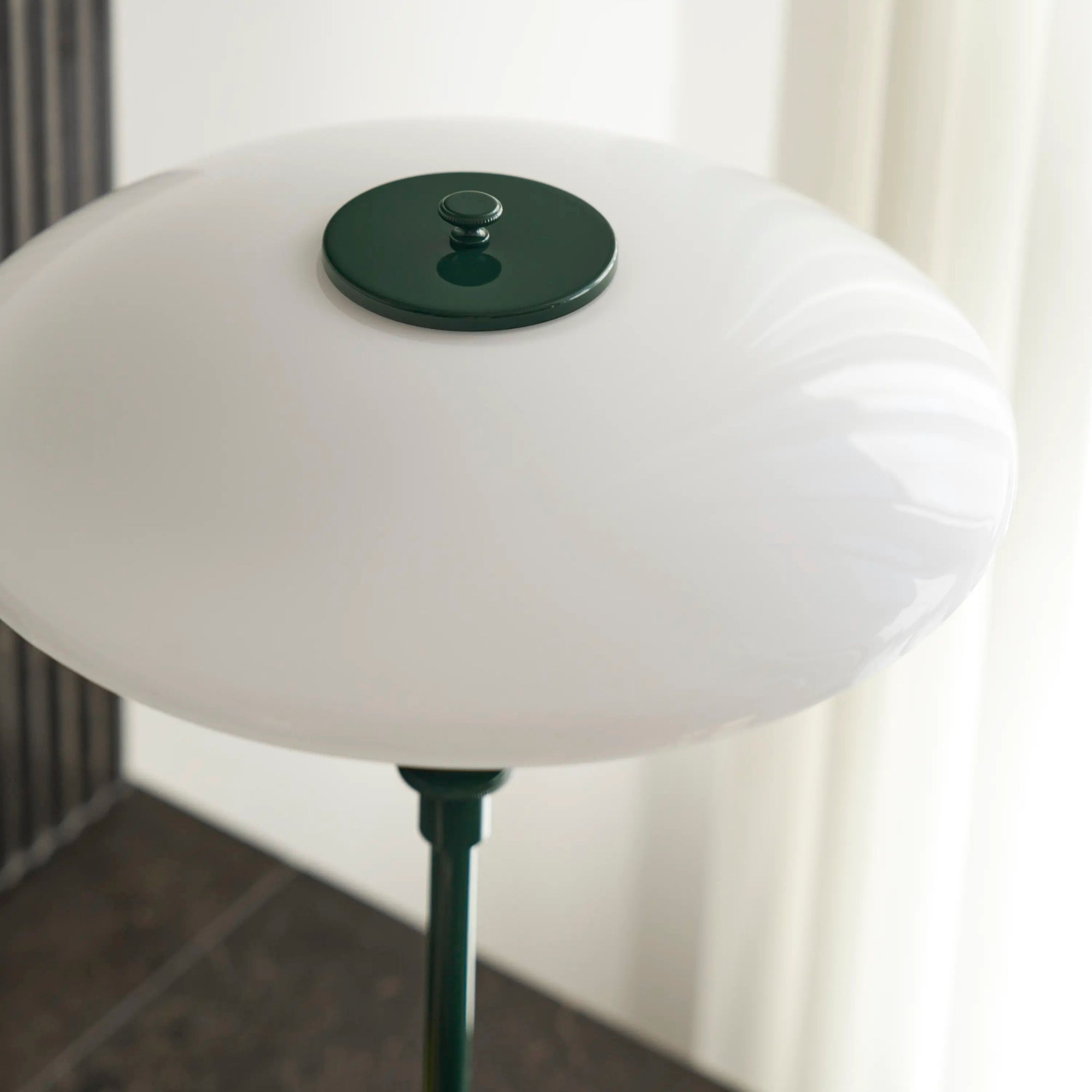 Louis Poulsen PH 3/2 Glass Table Lamp – LED Table Lamp in Green