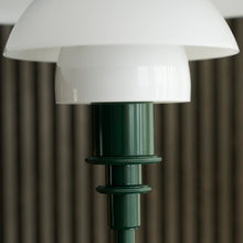 Louis Poulsen PH 3/2 Glass Table Lamp – Functional Table Lamp in Green