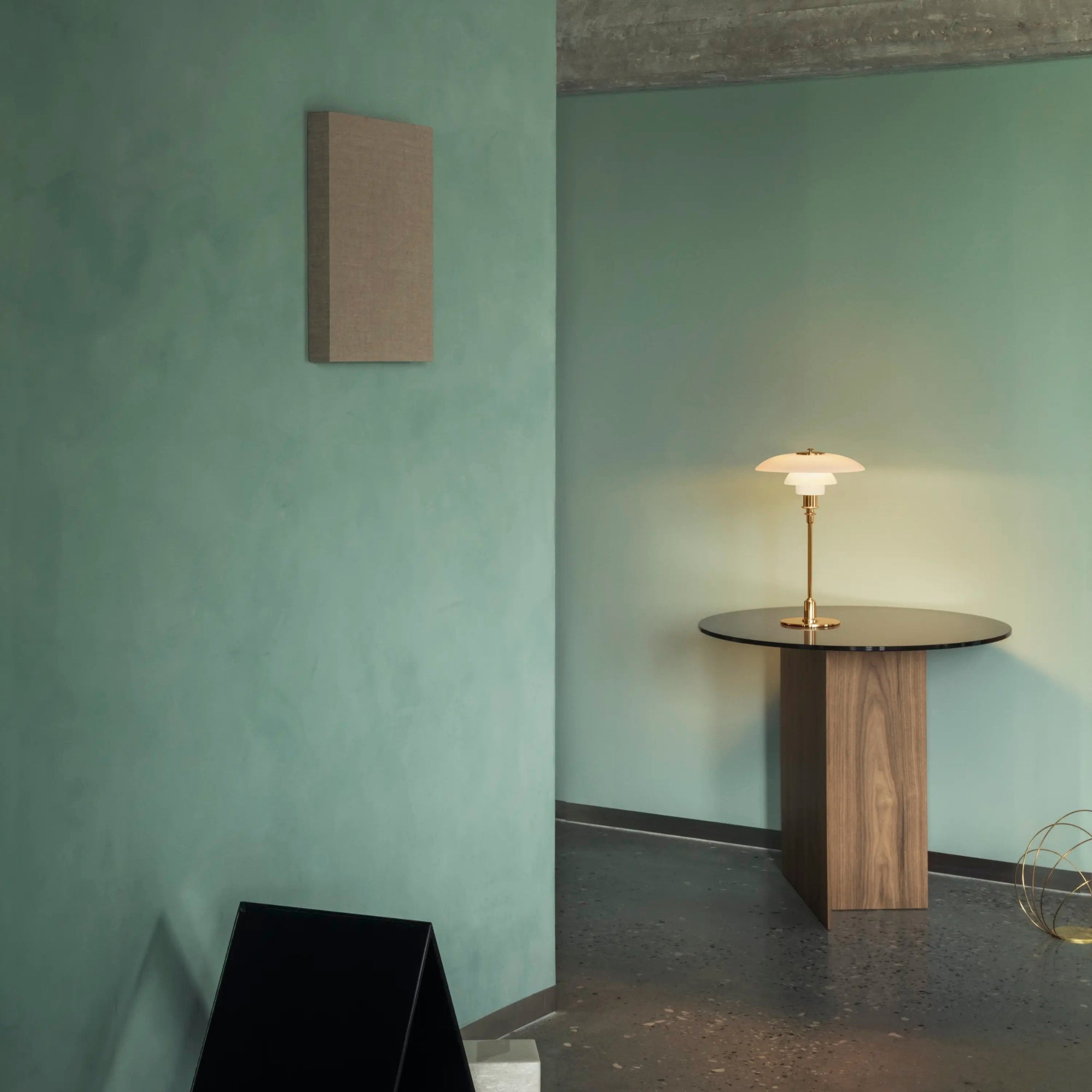 Louis Poulsen PH 3/2 Glass Table Lamp – Elegant Table Lamp in Brass