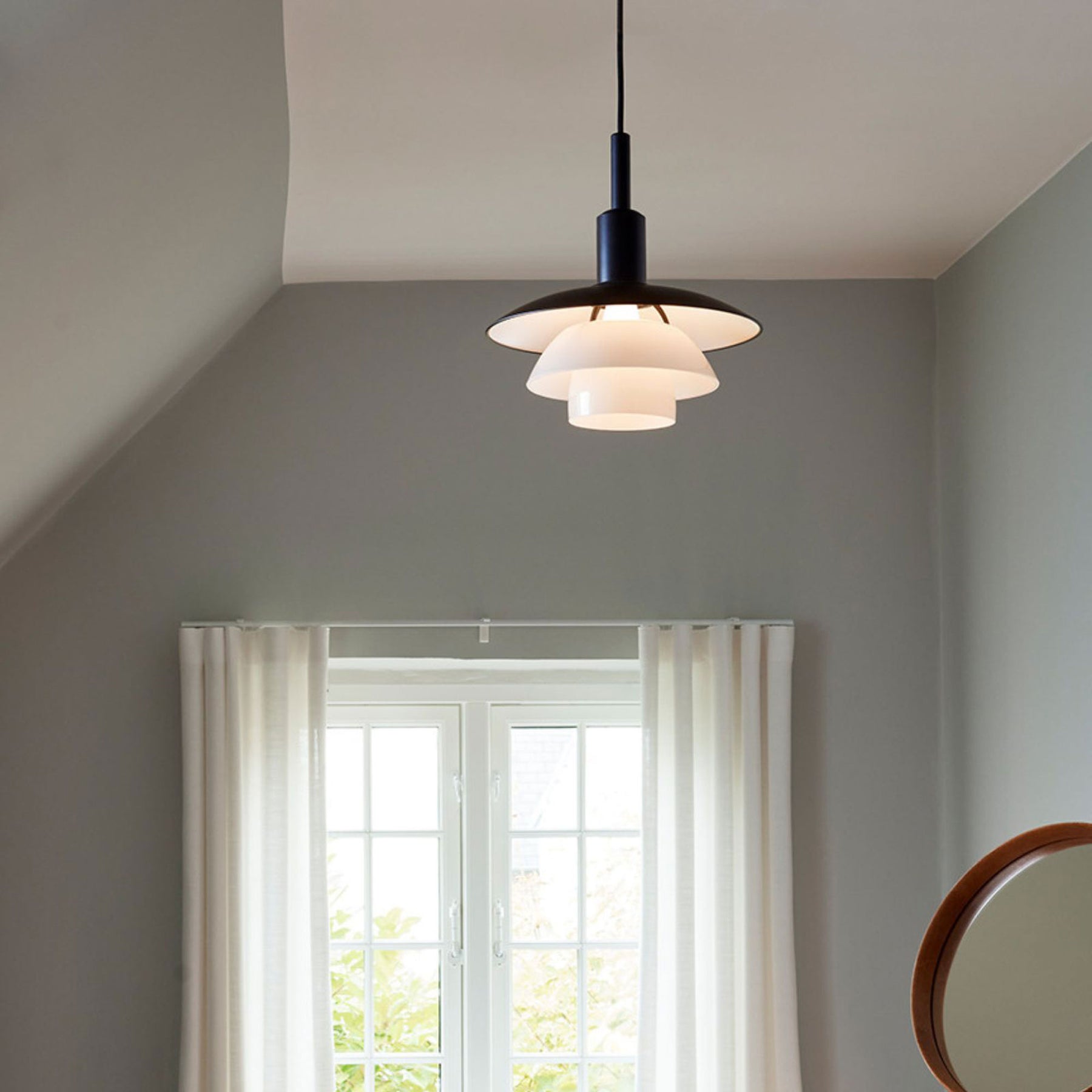 Modern BLack & White Pendant Light
