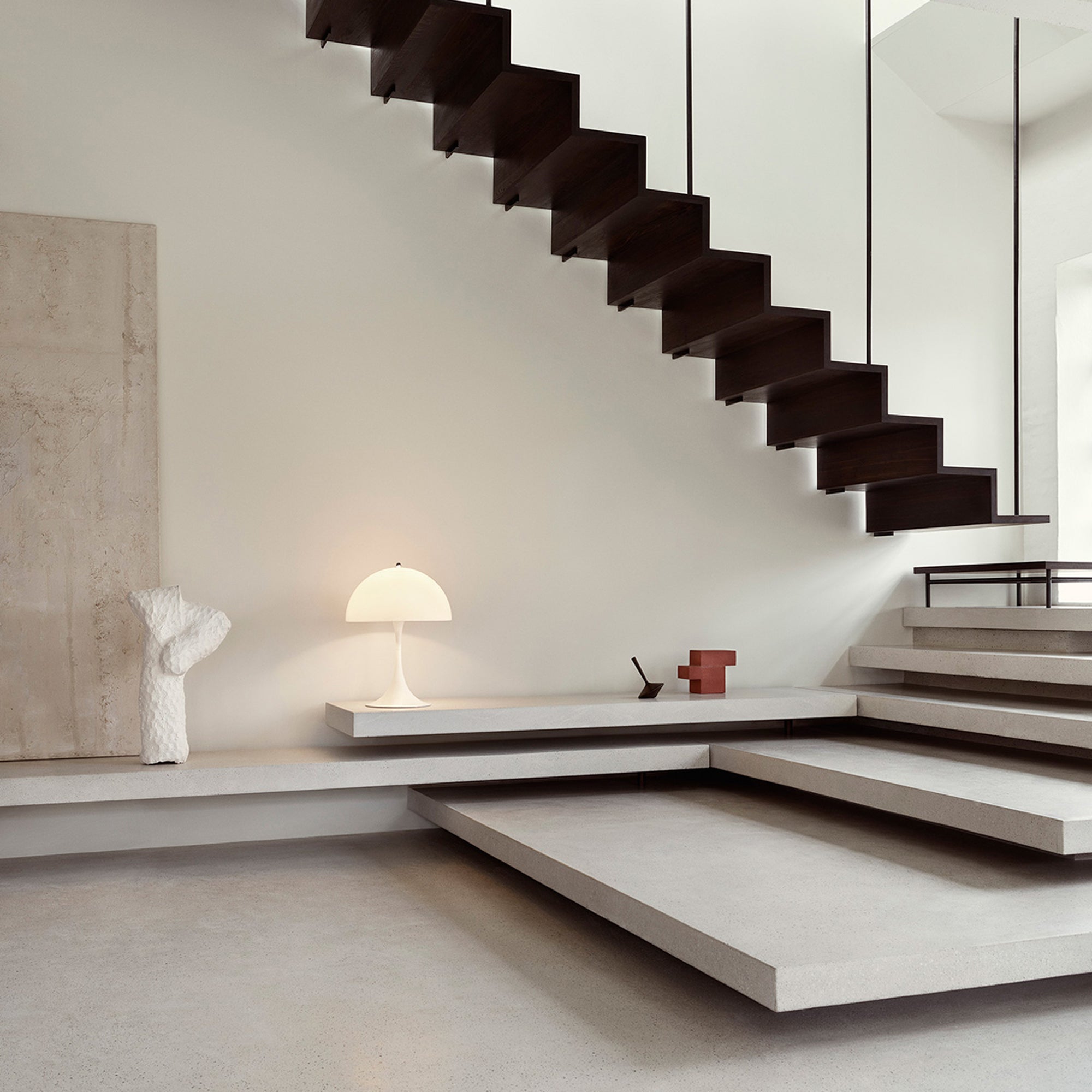 Panthella 400 Table Lamp - White