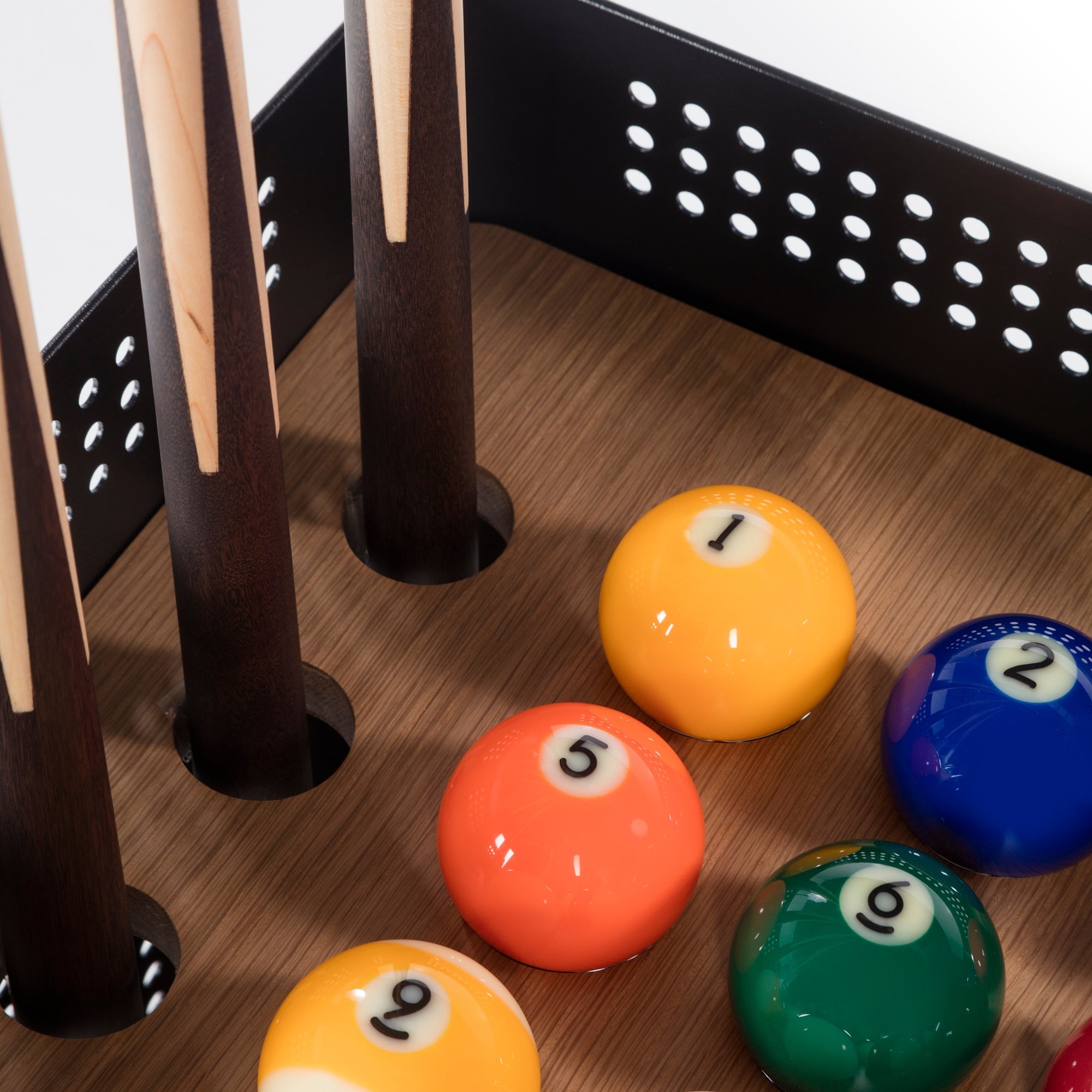Mou Floor Cue Rack, Indoor