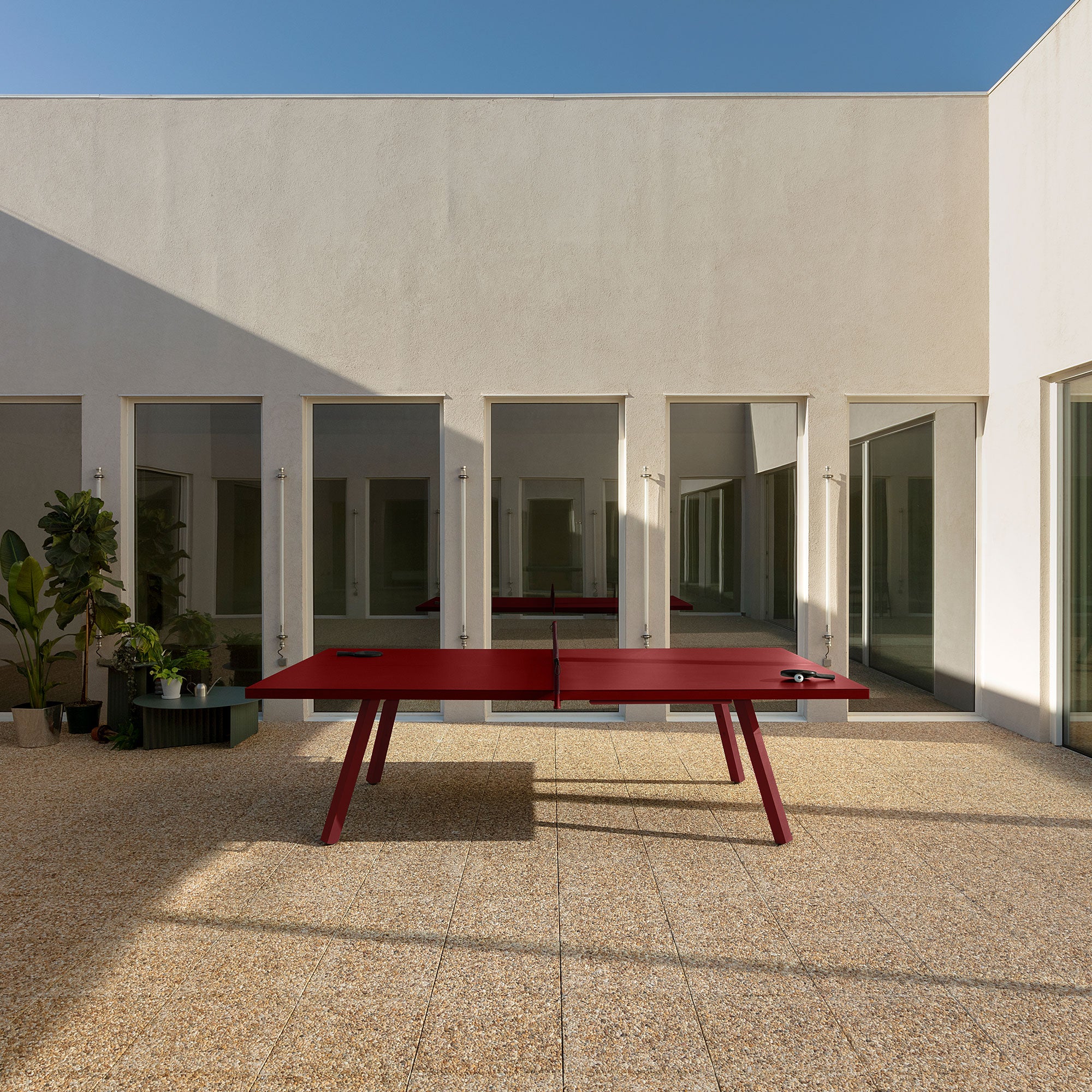 You & Me Ping Pong Table Monochrome Bordeaux | DSHOP