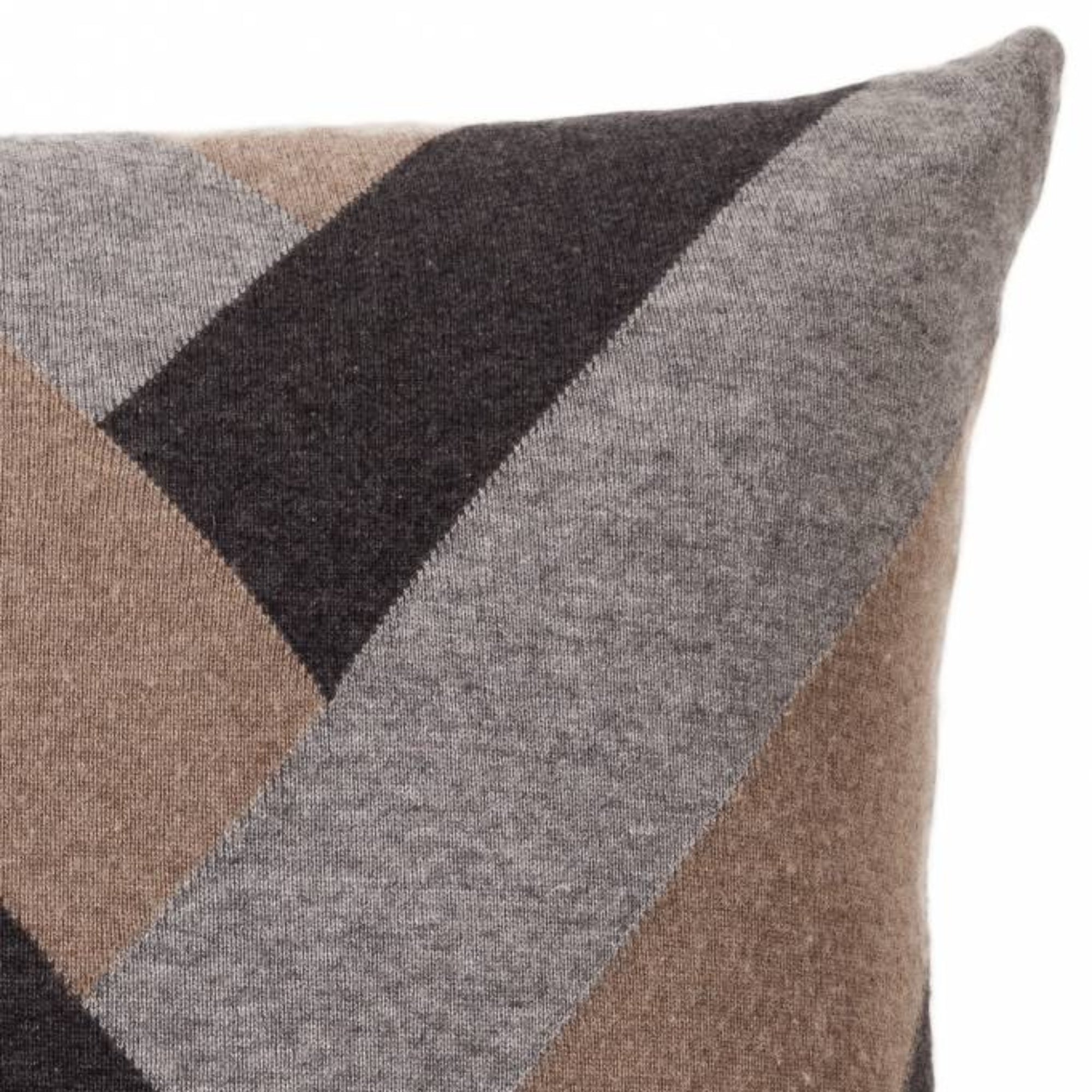 Cashmere V Pillow - Gray