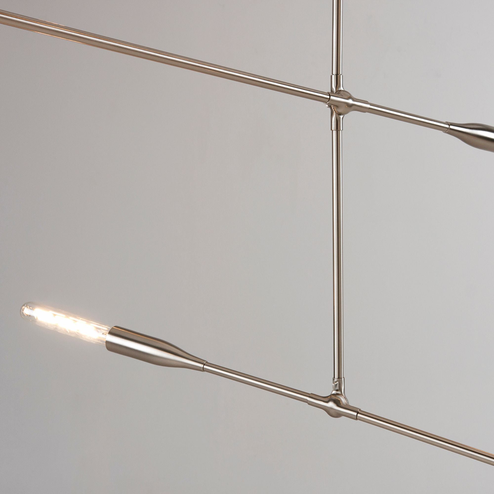 Sorenthia 2-Arm Light