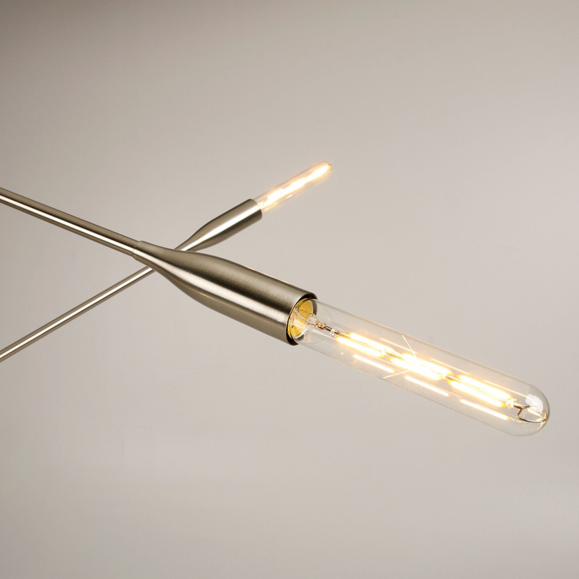 Sorenthia 2-Arm Light