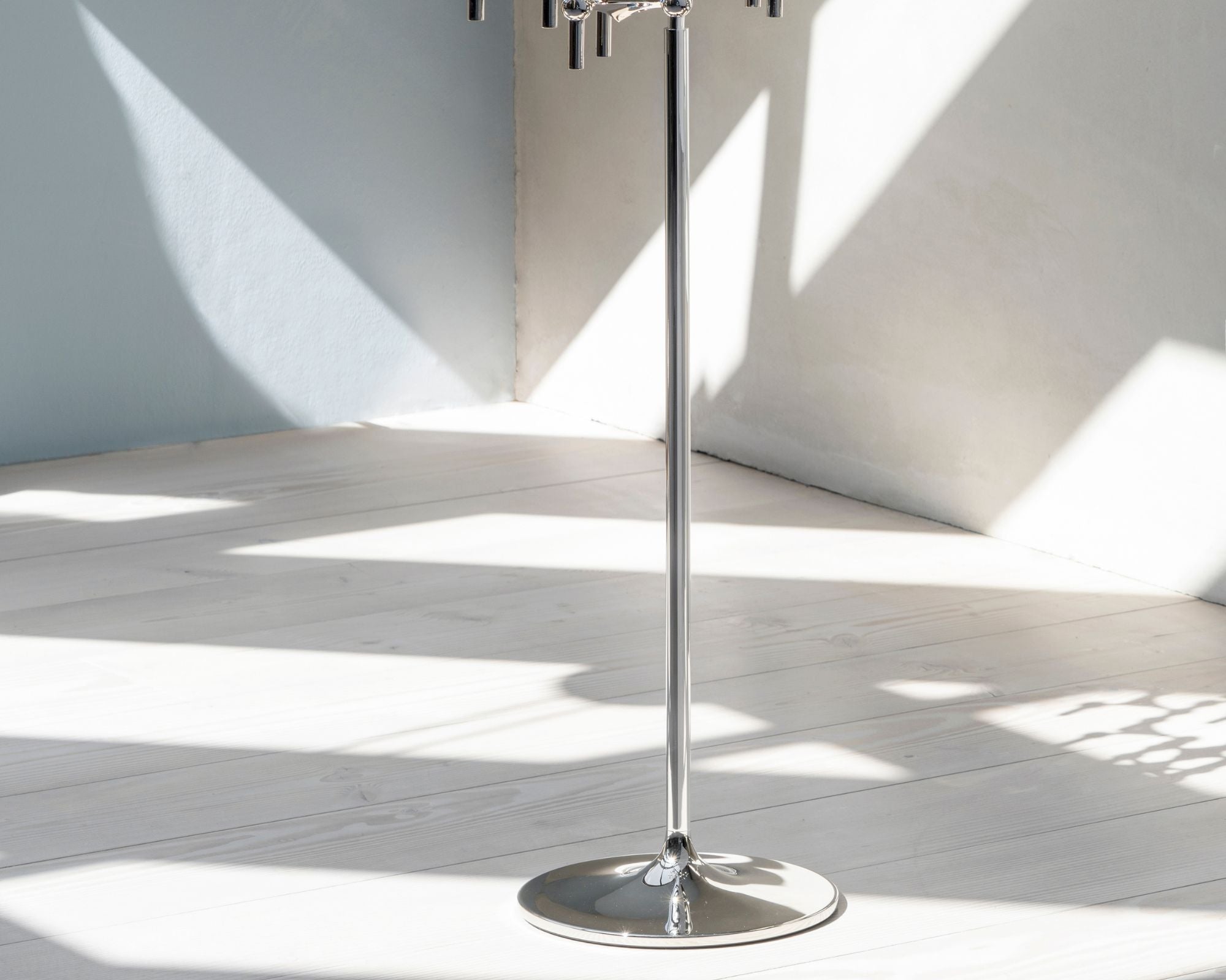 Stoff Nagel Floor Stand - Chrome Candle Holder | DSHOP
