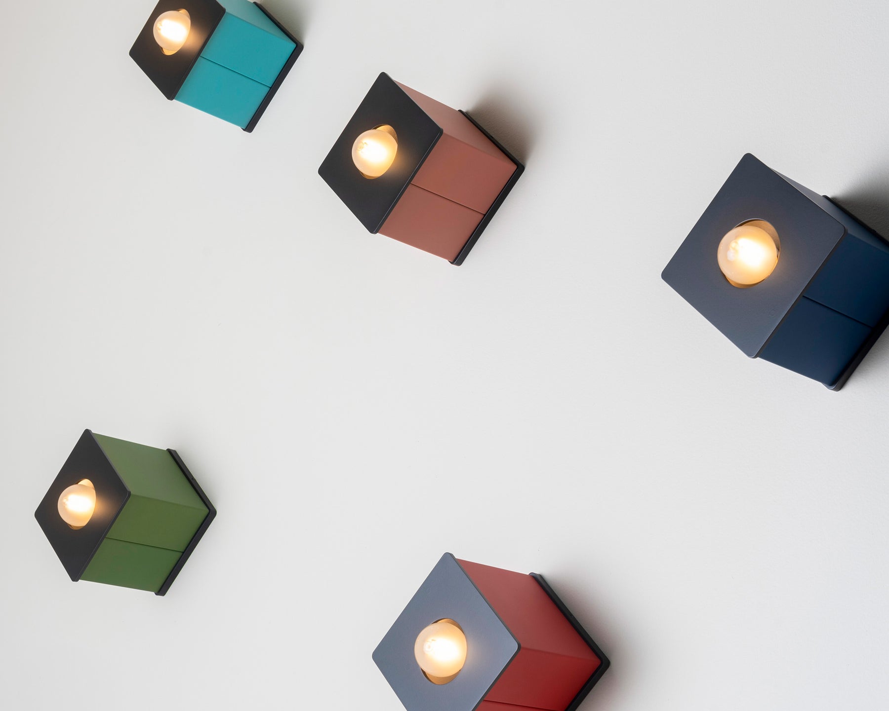 Culstom Color Wall Sconces | DSHOP