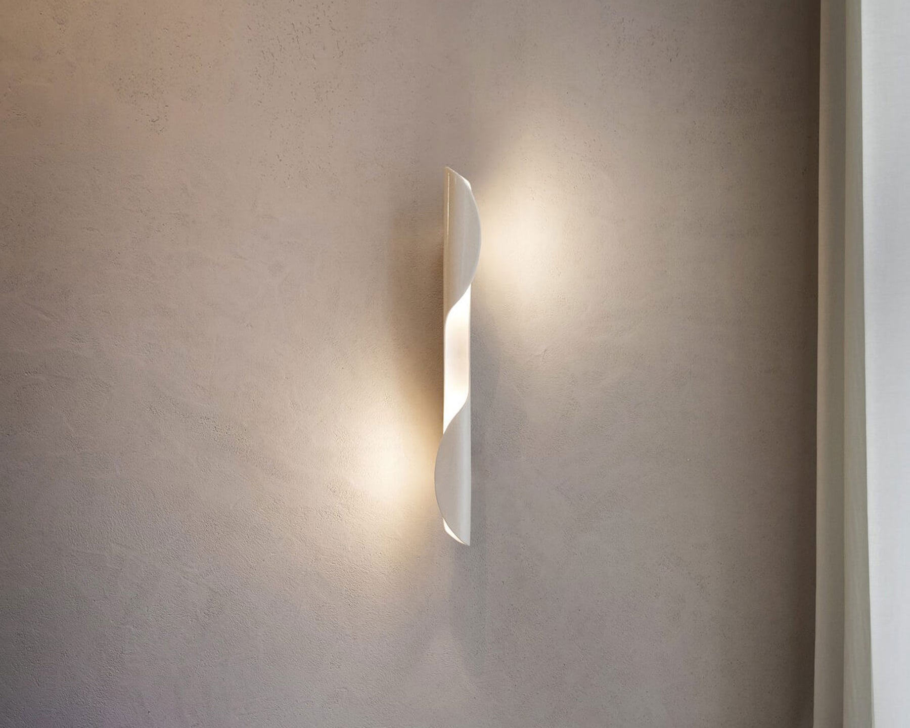 Long Narrow Ceramic Sconce | DSHOP