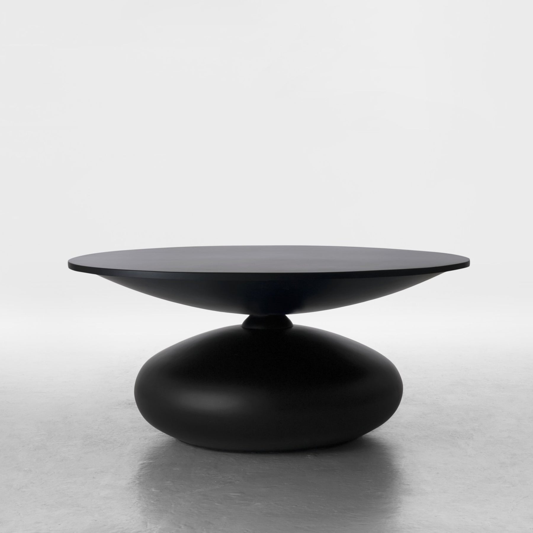 Bacone Table