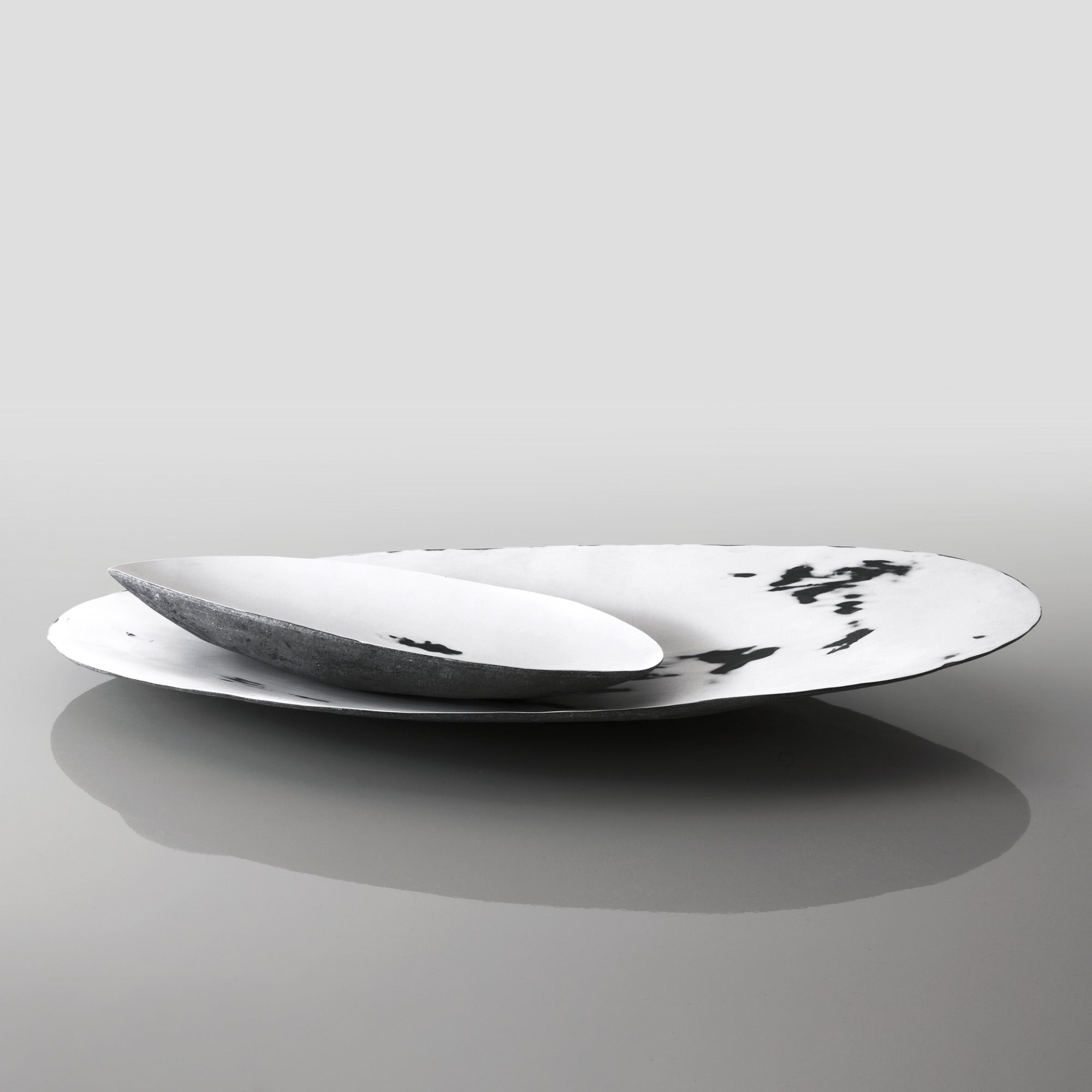 Handcrafted Macula Tray