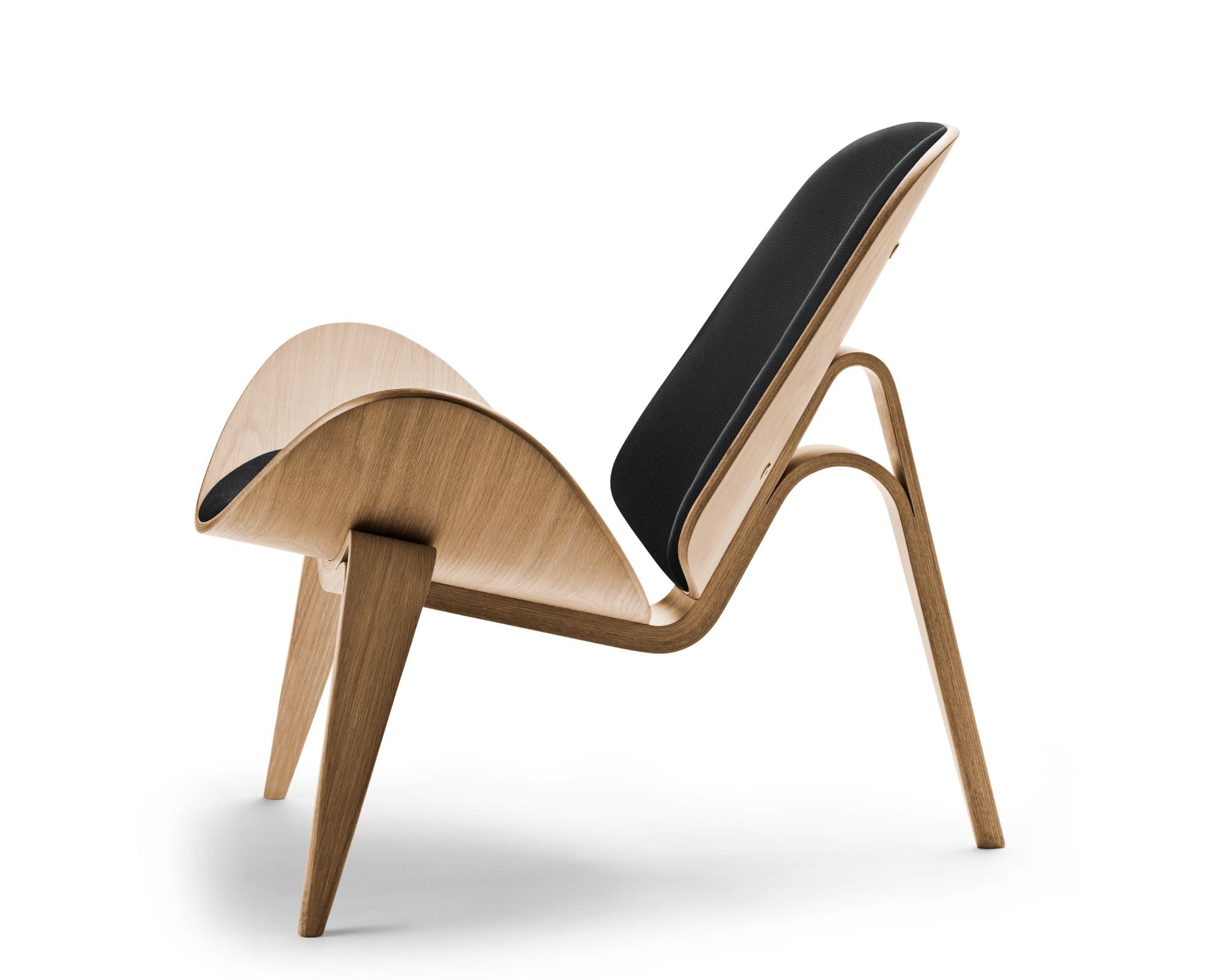 Carl Hansen & Son CH07 Shell Chair | Wegner Wood Lounge Chair | DSHOP