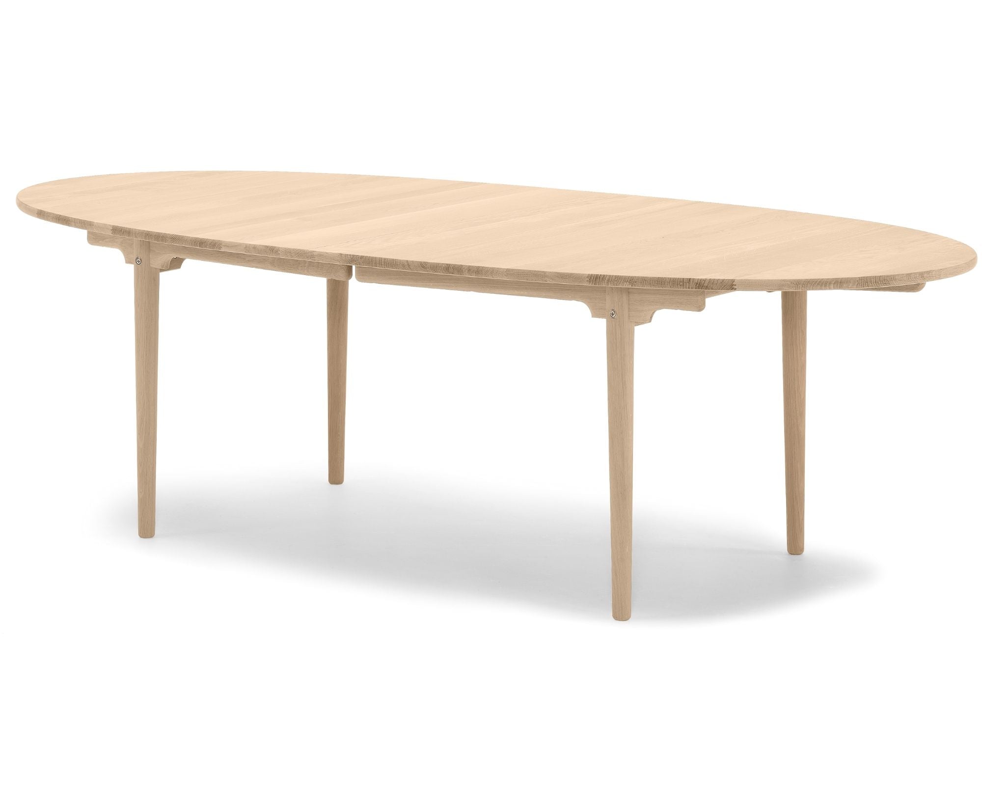 Carl Hansen & Son CH339 Oval Wood Dining Table by Hans Wegner | DSHOP