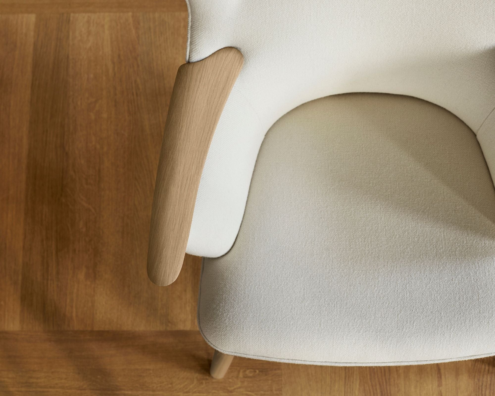 Carl Hansen & Son CH78 Mama Bear Lounge Chair by Hans J Wegner | DSHOP