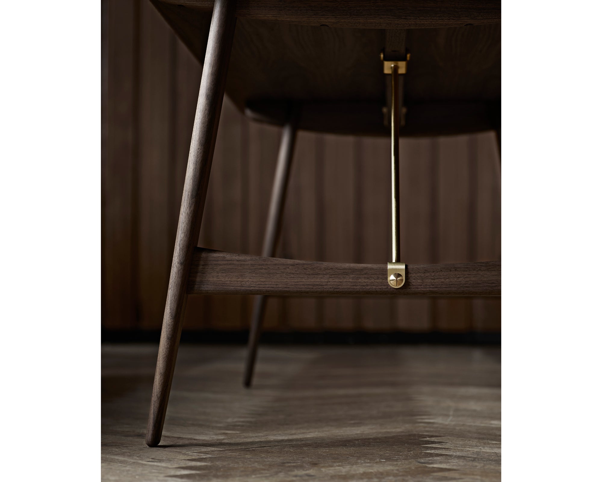 Mid-Century Hunting Table | DSHOP