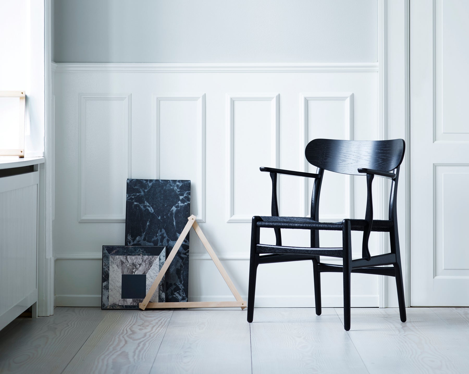 Black Wood Accent Chair | DSHOP