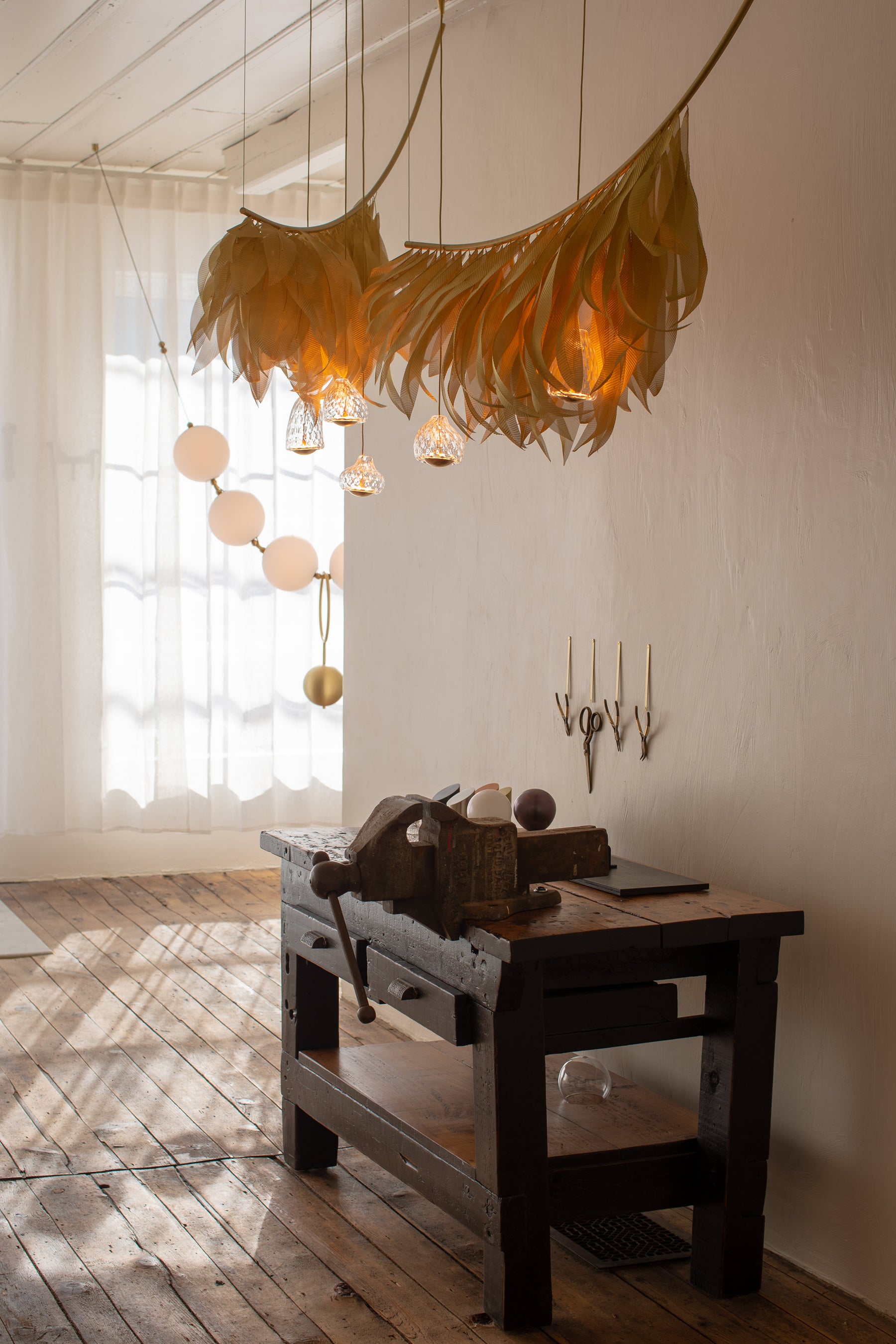 Handcrafted Art Lighting | DSHOP