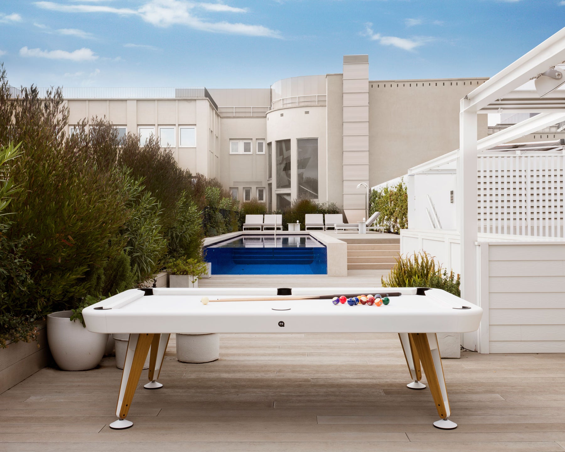 Diagonal Pool Table - Outdoor