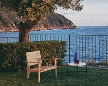 F-Chair Outdoor Lounge Chair