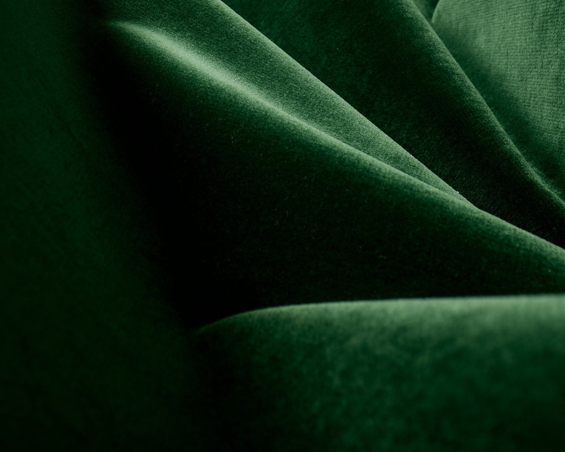 Gubi Dark Green Cotton Velvet | DSHOP