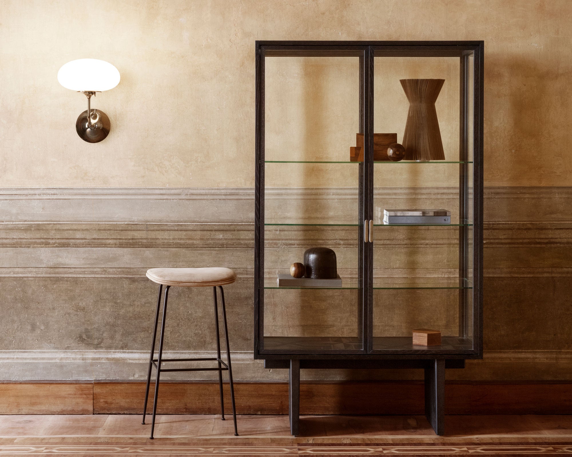 Glass Door Cabinets | DSHOP