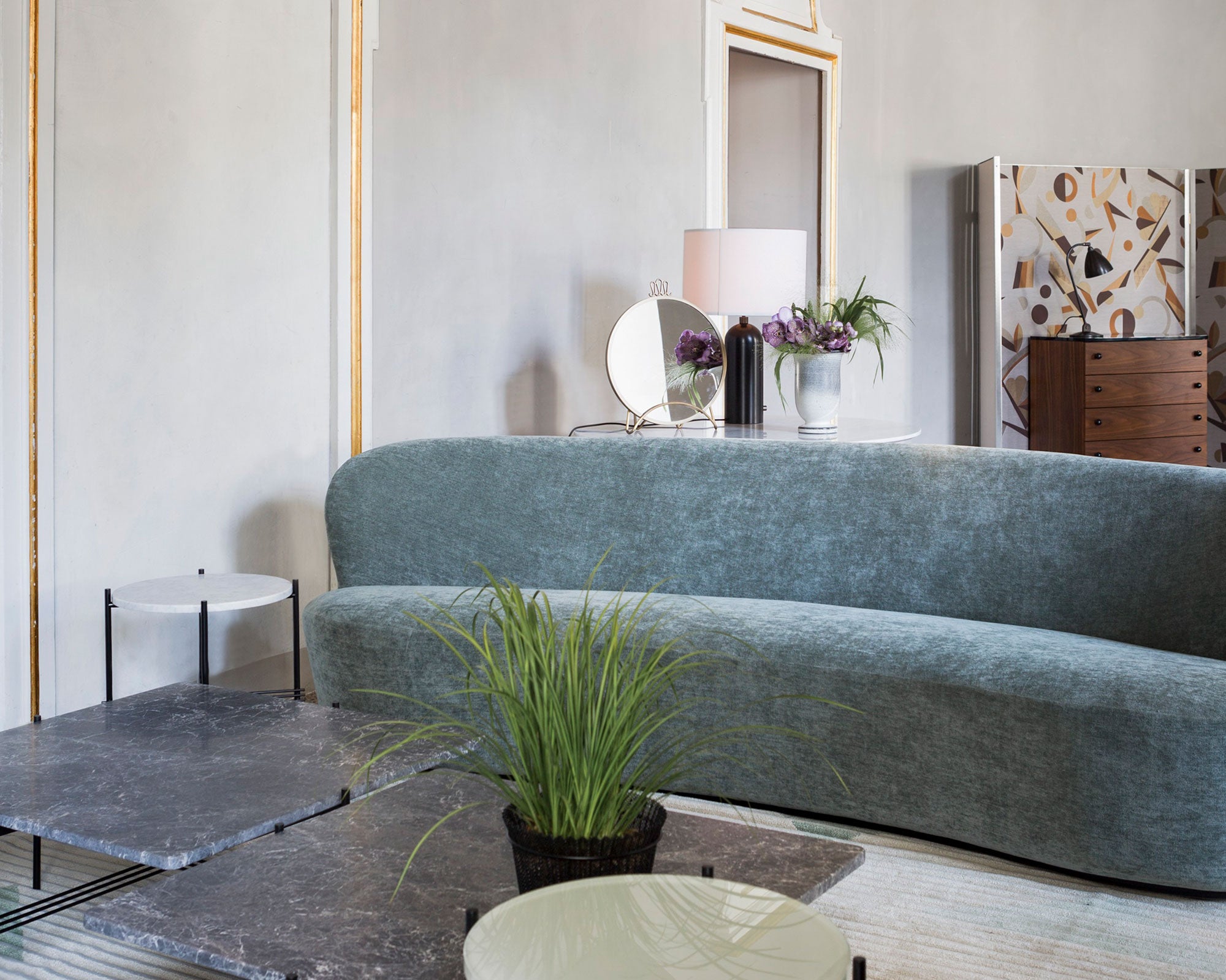 Gubi Curved Sofas | DSHOP